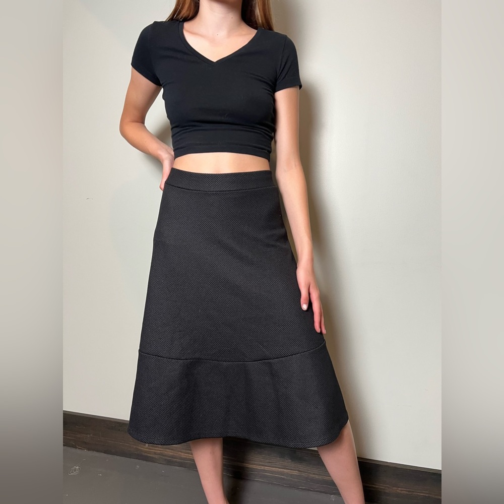 H&M Black Midi Length Skirt Size XS